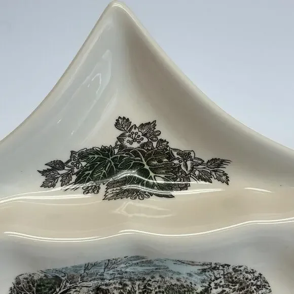 Johnson Bros Friendly Village Christmas Tree Candy Dish Holiday Decor Plate LG - Picture 4 of 10